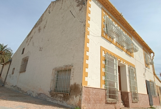 Resale - Villa - La Romana - Inland