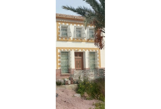 Resale - Villa - La Romana - Inland