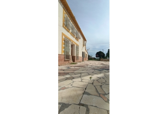 Resale - Villa - La Romana - Inland
