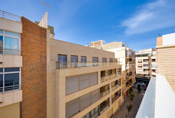 Reventa - Ático - Torrevieja