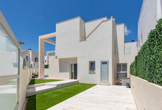 Resale - Villa - Orihuela Costa - Lomas De Cabo Roig