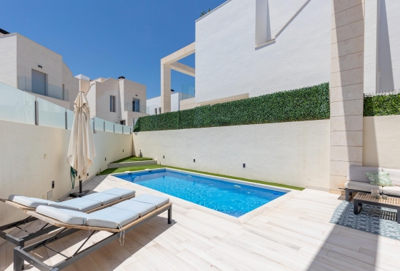 Resale - Villa - Orihuela Costa - Lomas De Cabo Roig