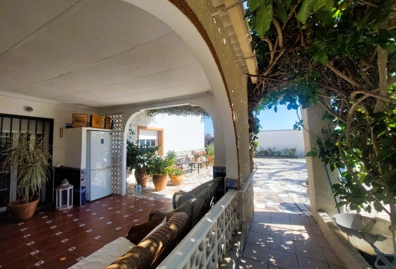 Resale - Finca - La Marina - Costa Blanca