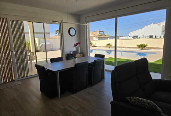 Reventa - Villa - Torrevieja - La Siesta - El Salado - Torreta