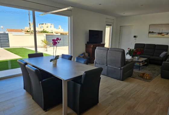 Reventa - Villa - Torrevieja - La Siesta - El Salado - Torreta