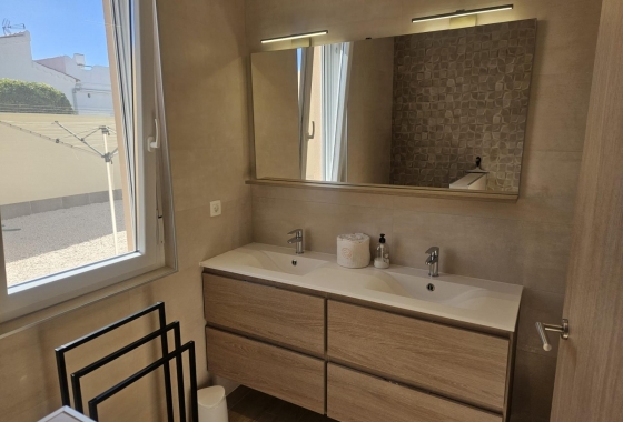 Reventa - Villa - Torrevieja - La Siesta - El Salado - Torreta