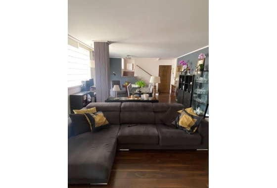 Herverkoop - Villa - Torrevieja - Centro - Muelle Pesquero