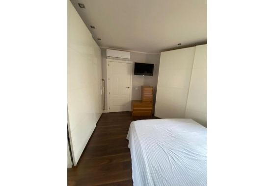 Herverkoop - Villa - Torrevieja - Centro - Muelle Pesquero