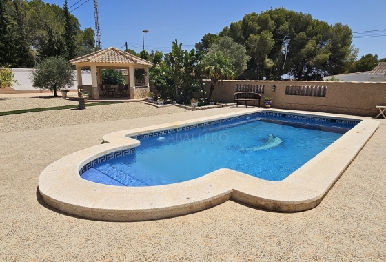 Resale - Villa - Pinar de Campoverde - Inland