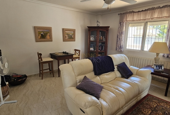 Resale - Villa - Pinar de Campoverde - Inland