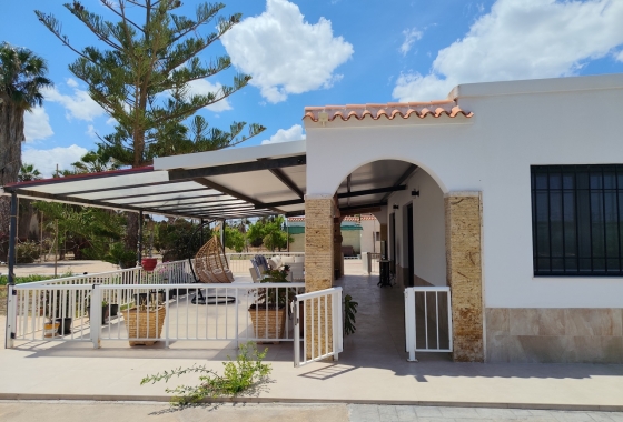 Resale - Villa - Los Montesinos - Costa Blanca