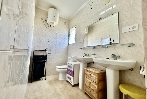 Resale - Villa - Los Montesinos - Costa Blanca