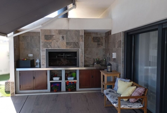 Wiederverkauf - Villa - Daya Nueva - Costa Blanca