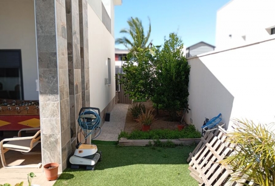 Wiederverkauf - Villa - Daya Nueva - Costa Blanca