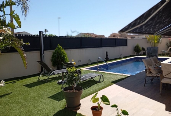 Wiederverkauf - Villa - Daya Nueva - Costa Blanca