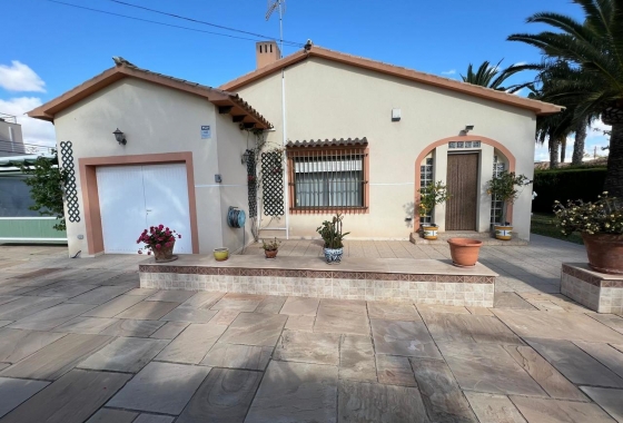 Reventa - Villa - Orihuela Costa - Costa Blanca