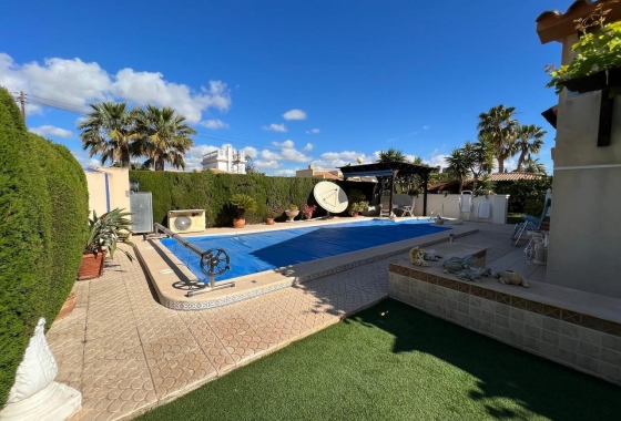 Перепродажа - Вилла - Orihuela Costa - Costa Blanca