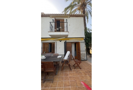 Resale - Villa - Orihuela Costa - Punta Prima