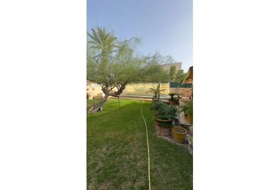 Resale - Villa - Orihuela Costa - Punta Prima
