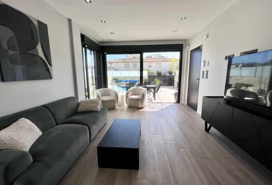 Resale - Villa - Torrevieja - Costa Blanca