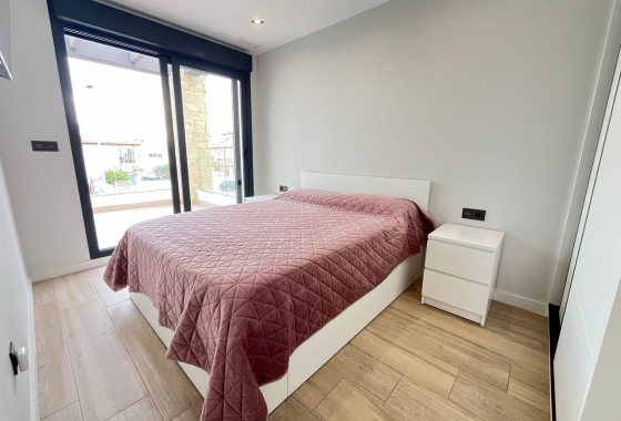 Resale - Villa - Torrevieja - Costa Blanca