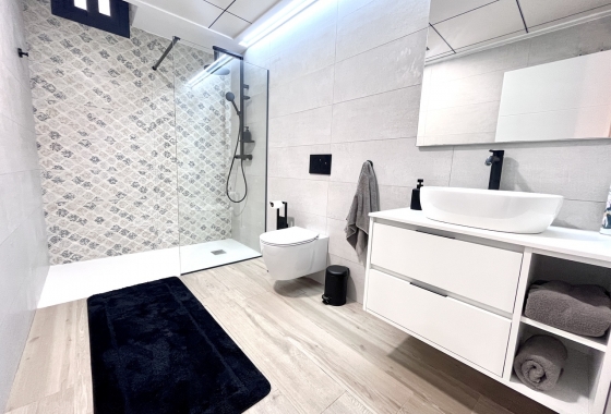 Resale - Villa - Torrevieja - Costa Blanca