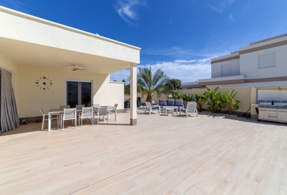 Resale - Villa - Torrevieja - Costa Blanca