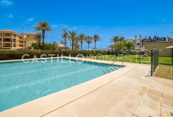 Återförsäljning - Lägenhet / lägenhet - Torrevieja - Punta Prima