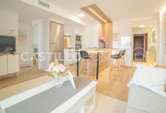 Återförsäljning - Lägenhet / lägenhet - Torrevieja - Punta Prima