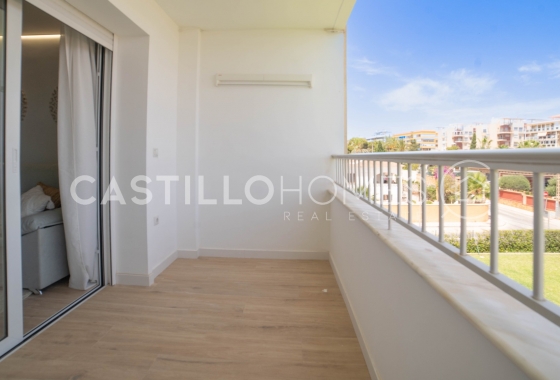 Återförsäljning - Lägenhet / lägenhet - Torrevieja - Punta Prima