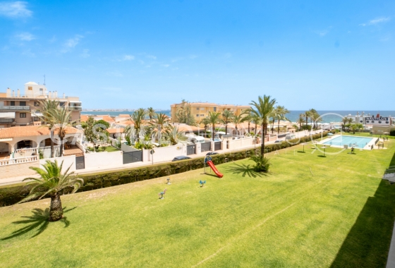 Återförsäljning - Lägenhet / lägenhet - Torrevieja - Punta Prima