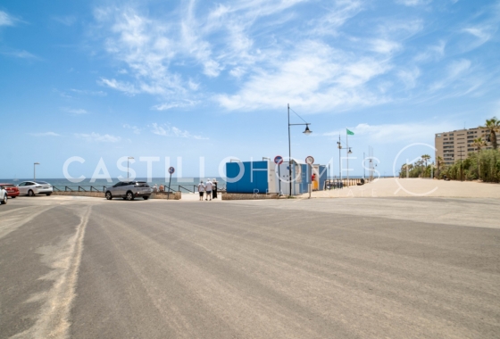 Återförsäljning - Lägenhet / lägenhet - Torrevieja - Punta Prima