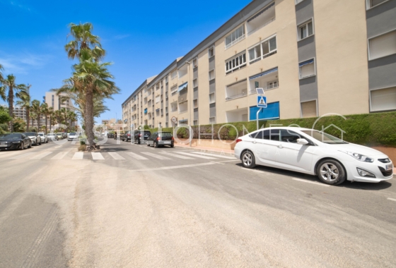 Återförsäljning - Lägenhet / lägenhet - Torrevieja - Punta Prima