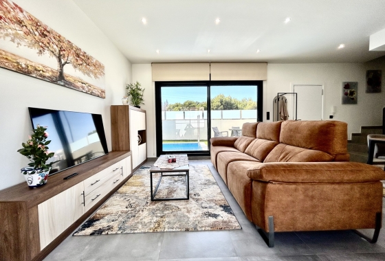 Wiederverkauf - Villa - Orihuela Costa - Costa Blanca
