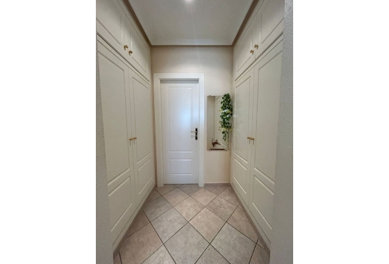 Reventa - Villa - Torrevieja - aguas nuevas
