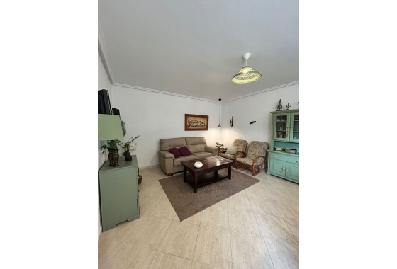Reventa - Villa - Torrevieja - aguas nuevas