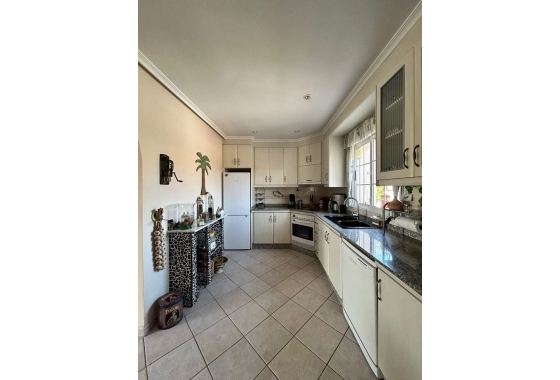 Reventa - Villa - Torrevieja - aguas nuevas