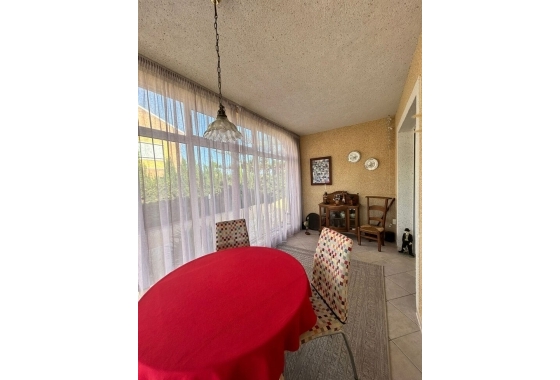 Reventa - Villa - Torrevieja - aguas nuevas