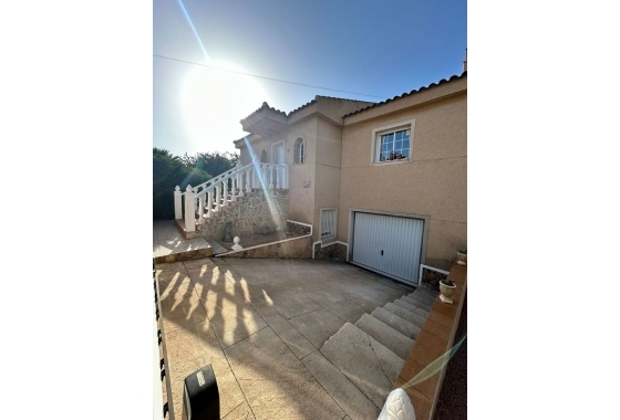 Reventa - Villa - Torrevieja - aguas nuevas