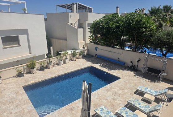 Resale - Villa - San Miguel de Salinas - Inland