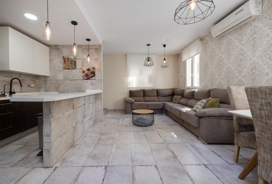 Resale - Townhouse - Torrevieja - Centro
