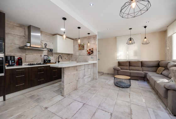 Resale - Townhouse - Torrevieja - Centro