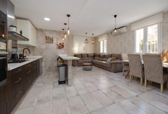 Resale - Townhouse - Torrevieja - Centro