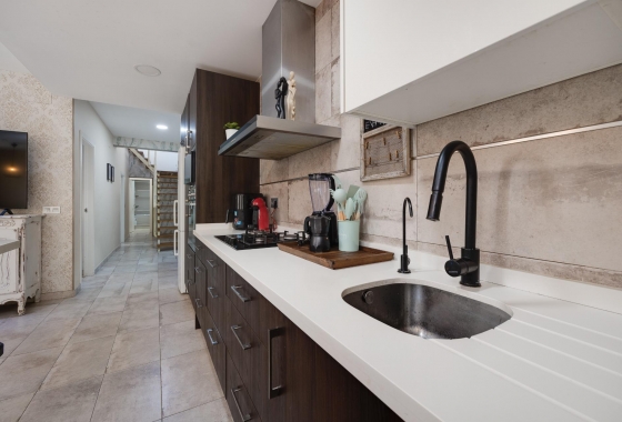 Resale - Townhouse - Torrevieja - Centro