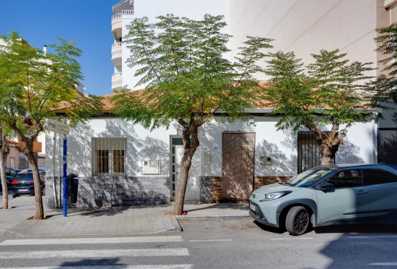 Resale - Townhouse - Torrevieja - Centro
