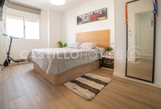 Resale - Apartment / flat - Torrevieja - Nueva Torrevieja - Aguas Nuevas