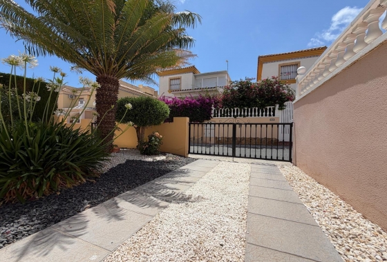 Перепродажа - Таунхаус - Orihuela Costa - Los Dolses
