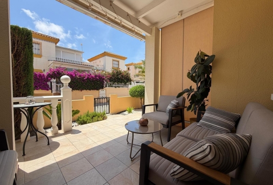Перепродажа - Таунхаус - Orihuela Costa - Los Dolses