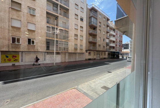 Wiederverkauf - Wohnung - Torrevieja - Estacion De Autobuses