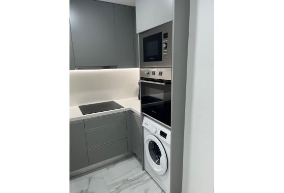 Resale - Apartment / flat - Torrevieja - Centro